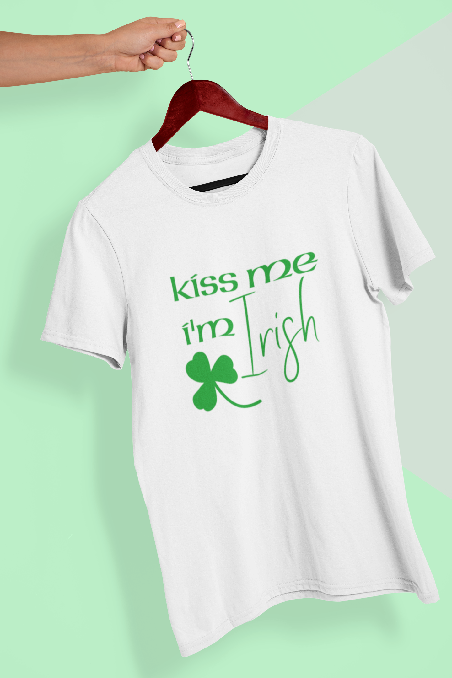 St Patrick's day t-shirt - Kiss me I'm Irish